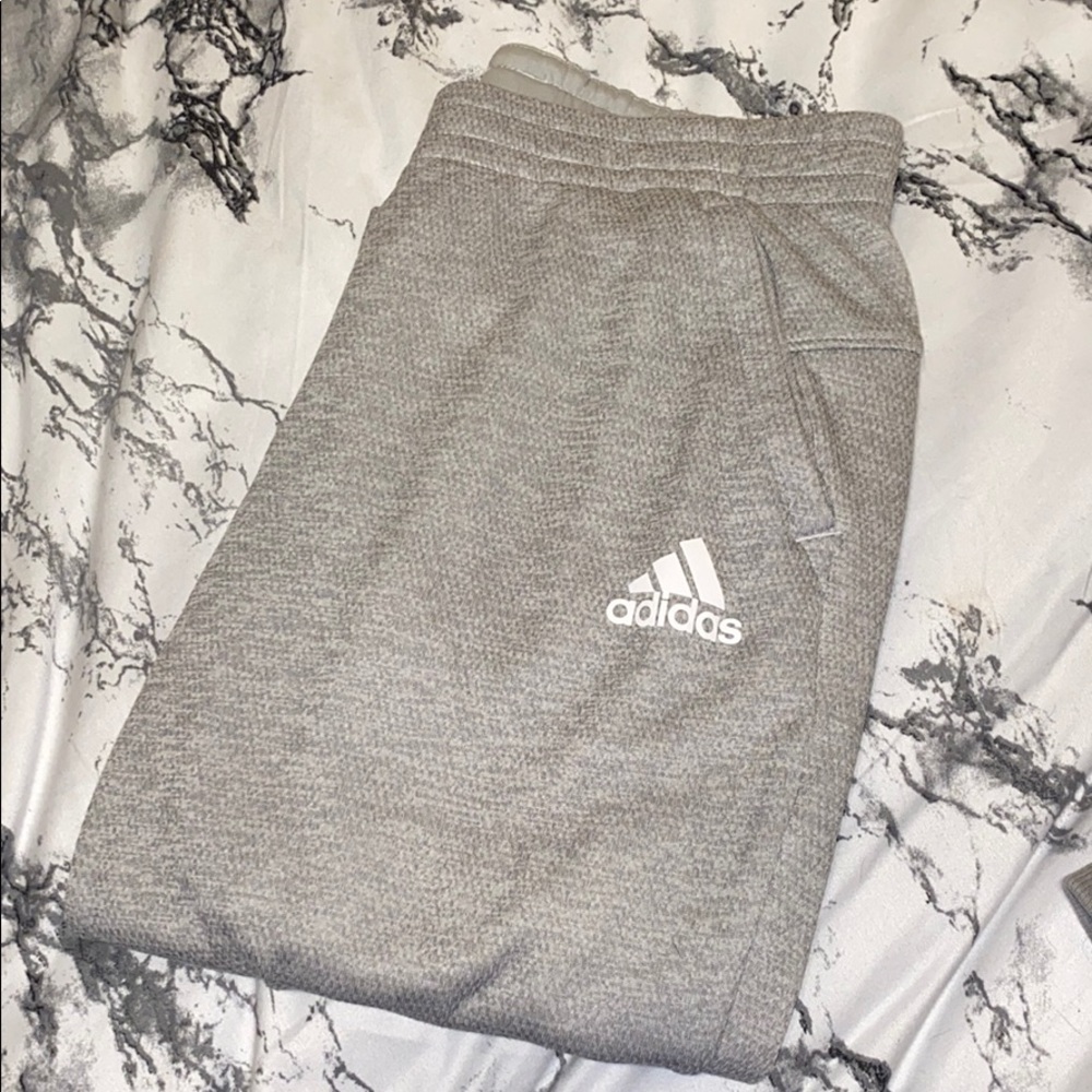 Medium Adidas Sweatpants. Slim Leg/Jogger Fit